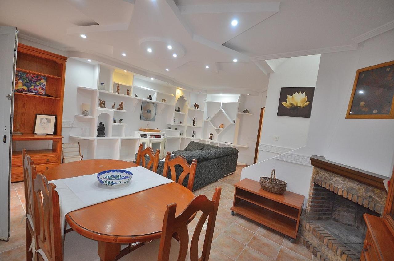 Agradable Adosado Con Piscina, Duchas Hidromasaje Villa Torrevieja Exterior photo