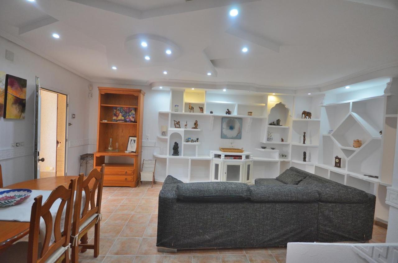 Agradable Adosado Con Piscina, Duchas Hidromasaje Villa Torrevieja Exterior photo