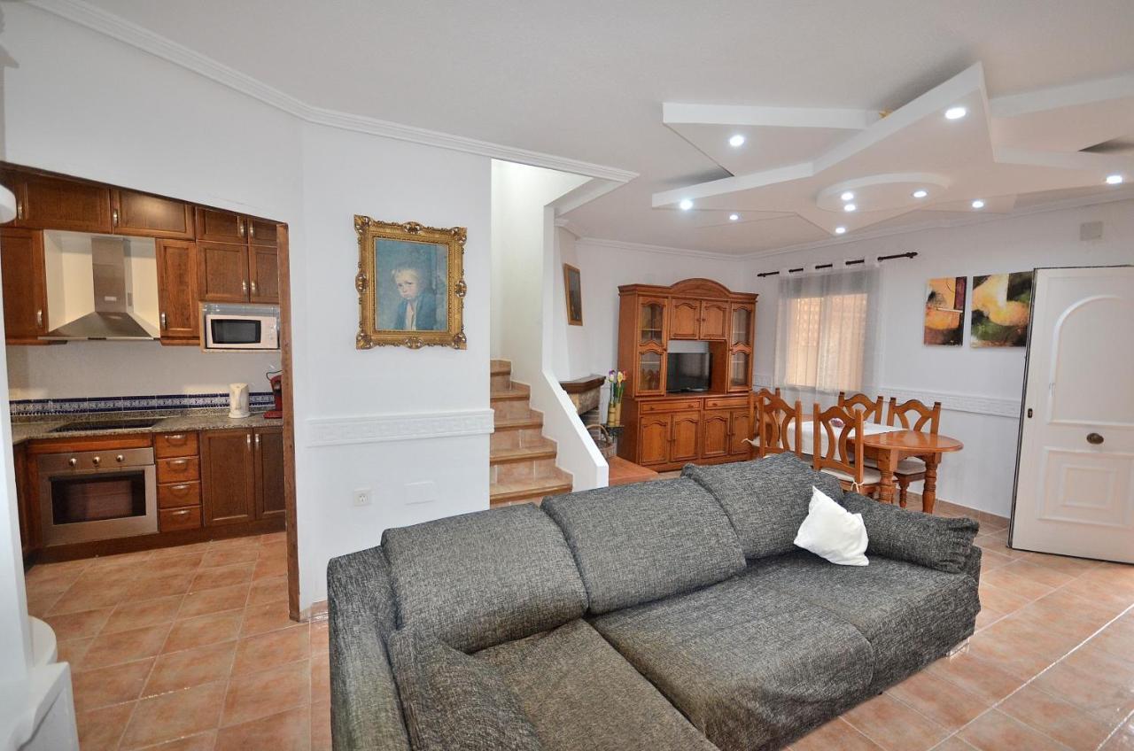 Agradable Adosado Con Piscina, Duchas Hidromasaje Villa Torrevieja Exterior photo